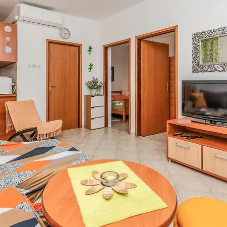 Lovely In With Kitchen 아파트 *