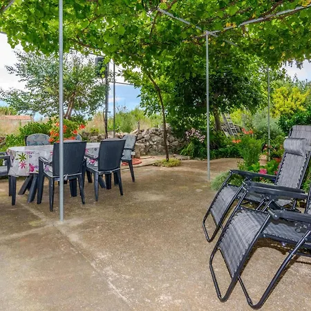 Appartamento 2 Bedroom In *