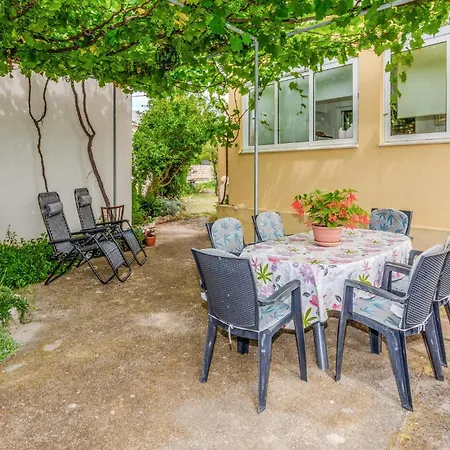2 Bedroom In